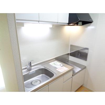 クレセント参番館 101【管理NO：1-020392501-01010】 ★家具家電は申し込み後に搬入します★の物件写真3