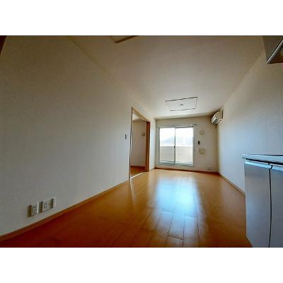 レイール　Ⅱ棟 201【管理NO：1-015828802-02010】 ★家具家電は申し込み後に搬入します★ ★2026年09月中旬入居可能★の物件写真2