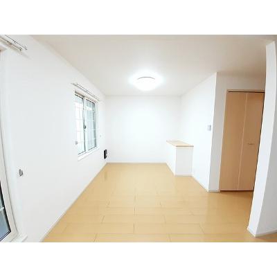 セレスマールⅡ 202【管理NO：1-018083201-02020】 ★家具家電は申し込み後に搬入します★ ★2026年09月中旬入居可能★の物件写真2