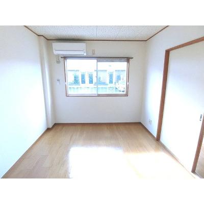クレヨンハウスＡ 102【管理NO：1-003567401-01020】 ★家具家電は申し込み後に搬入します★の物件写真2