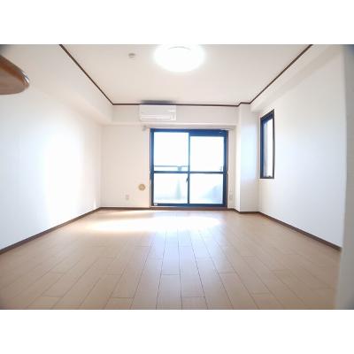 スターブル 303【管理NO：1-011170401-03030】 ★家具家電は申し込み後に搬入します★ ★2026年09月中旬入居可能★の物件写真2