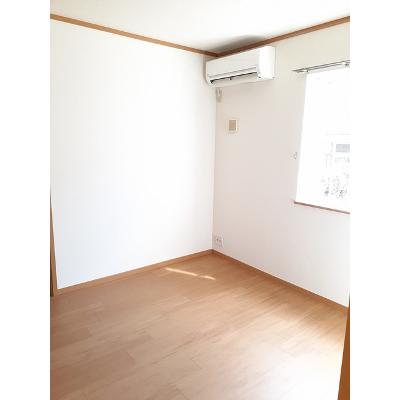 セラン 101【管理NO：1-012051601-01010】 ★家具家電は申し込み後に搬入します★ ★2026年09月中旬入居可能★の物件写真2