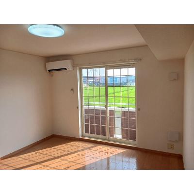 アルバ　ヴィアーレ　２ 101【管理NO：1-013641102-01010】 ★家具家電は申し込み後に搬入します★ ★2026年09月中旬入居可能★の物件写真2