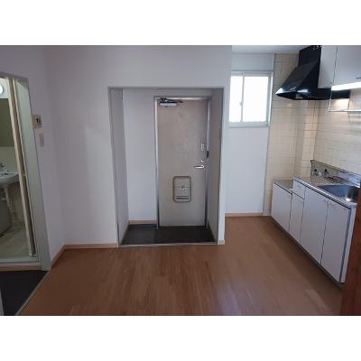 アーバンハイツＣ 1-A【管理NO：1-003321101-01010】 ★家具家電は申し込み後に搬入します★ ★2026年09月下旬入居可能★の物件写真2