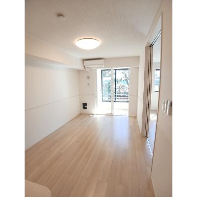 モデルヌ　アンジュ 103【管理NO：1-027901401-01030】 ★家具家電は申し込み後に搬入します★の物件写真2