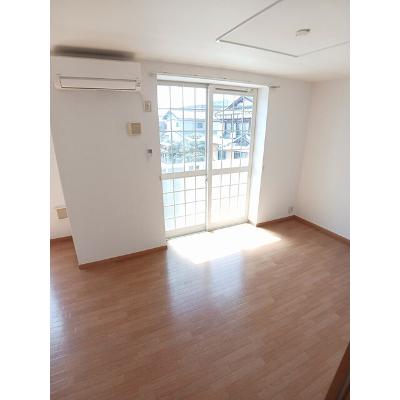 ブリュレ 201【管理NO：1-011673701-02010】 ★家具家電は申し込み後に搬入します★ ★2026年09月中旬入居可能★の物件写真2