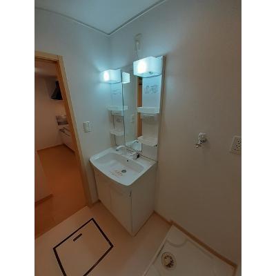 サンローラＢ 203【管理NO：1-015753702-02030】 ★家具家電は申し込み後に搬入します★ ★2026年09月中旬入居可能★の物件写真6
