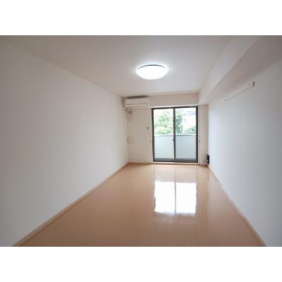 フロイダーホフ 102【管理NO：1-016948901-01020】 ★家具家電は申し込み後に搬入します★ ★2026年09月中旬入居可能★の物件写真2
