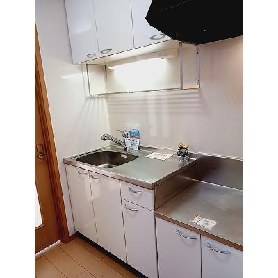 ハピネス高雄台 102【管理NO：1-014867001-01020】 ★家具家電は申し込み後に搬入します★の物件写真3