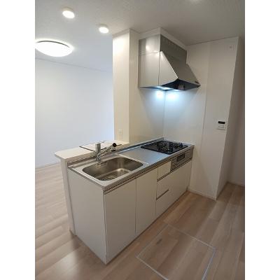 イオフェリーチェ 103【管理NO：1-027972401-01030】 ★家具家電は申し込み後に搬入します★の物件写真3