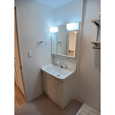 イオフェリーチェ 103【管理NO：1-027972401-01030】 ★家具家電は申し込み後に搬入します★の物件写真6