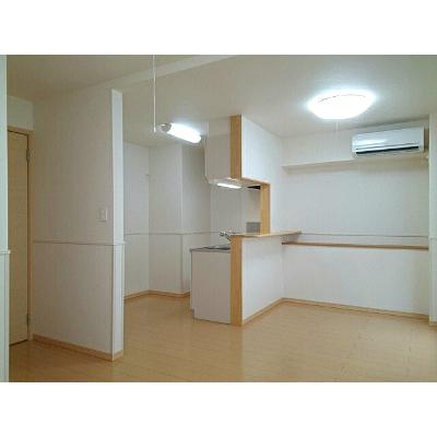 エクセルシオール水走 203【管理NO：1-016673201-02030】 ★家具家電は申し込み後に搬入します★ ★2026年10月上旬入居可能★の物件写真2