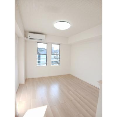 ブルートレインⅤ号 203【管理NO：1-028050001-02030】 ★家具家電は申し込み後に搬入します★の物件写真2