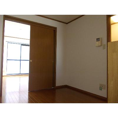 シャインニッチ 102【管理NO：1-010395801-01020】 ★家具家電は申し込み後に搬入します★ ★2026年09月中旬入居可能★の物件写真2