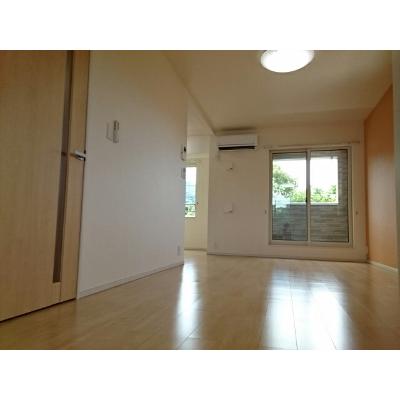 エトワール伏山 201【管理NO：1-020681601-02010】 ★家具家電は申し込み後に搬入します★ ★2026年09月上旬入居可能★の物件写真2