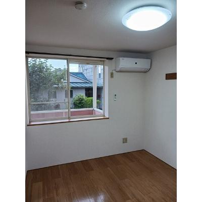 うぃすたりあⅠ 101【管理NO：1-006373901-01010】 ★家具家電は申し込み後に搬入します★の物件写真2