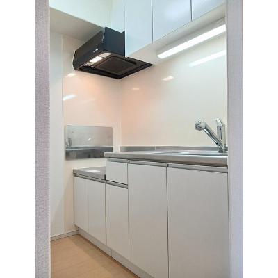 スプレンドーレ 203【管理NO：1-020559401-02030】 ★家具家電は申し込み後に搬入します★の物件写真3