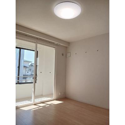 ホワイトハーツ 103【管理NO：1-025344301-01030】 ★家具家電は申し込み後に搬入します★ ★2026年08月下旬入居可能★の物件写真2
