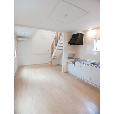 薊 101【管理NO：1-021988801-01010】 ★家具家電は申し込み後に搬入します★の物件写真2
