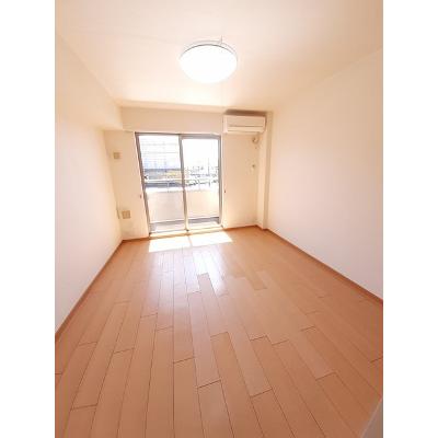 Ｙ’ｓ　Ｓｑｕａｒｅ 202【管理NO：1-014518901-02020】 ★家具家電は申し込み後に搬入します★の物件写真2