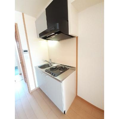 Ｙ’ｓ　Ｓｑｕａｒｅ 202【管理NO：1-014518901-02020】 ★家具家電は申し込み後に搬入します★の物件写真3
