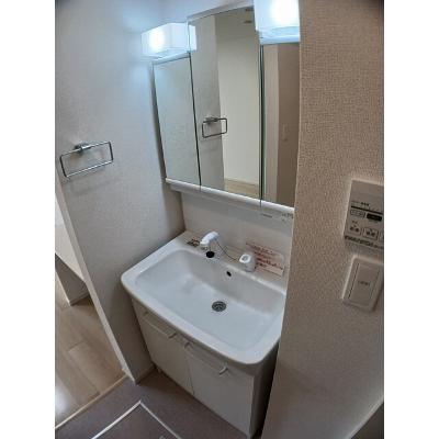 ル　クール　Ⅱ 102【管理NO：1-026346702-01020】 ★家具家電は申し込み後に搬入します★の物件写真6