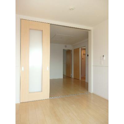 グランコリーヌ　Ⅰ 102【管理NO：1-019938501-01020】 ★家具家電は申し込み後に搬入します★ ★2026年10月上旬入居可能★の物件写真2