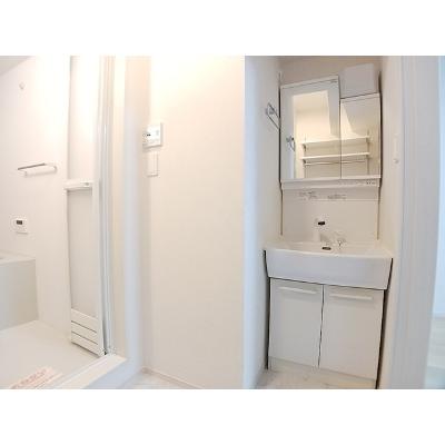 エレガンス　Ⅱ 103【管理NO：1-026407402-01030】 ★家具家電は申し込み後に搬入します★の物件写真6