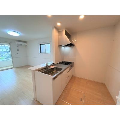ピンズ唐津Ⅳ 101【管理NO：1-025038504-01010】 ★家具家電は申し込み後に搬入します★ ★2026年09月中旬入居可能★の物件写真3