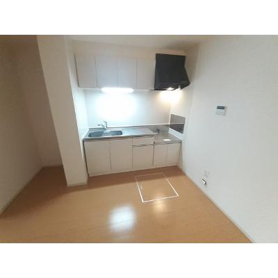 ル・ソレイユ 102【管理NO：1-020663401-01020】 ★家具家電は申し込み後に搬入します★ ★2026年11月中旬入居可能★の物件写真3