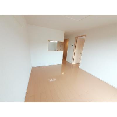 ライジングサン 202【管理NO：1-019870601-02020】 ★家具家電は申し込み後に搬入します★ ★2026年09月下旬入居可能★の物件写真2