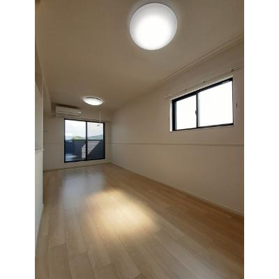 Ｍ＆Ｈ　Ⅷ 201【管理NO：1-027480101-02010】 ★家具家電は申し込み後に搬入します★ ★2026年10月中旬入居可能★の物件写真2