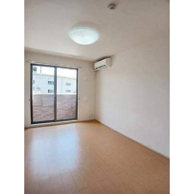 グラシアス 102【管理NO：1-020781801-01020】 ★家具家電は申し込み後に搬入します★ ★2026年09月中旬入居可能★の物件写真2