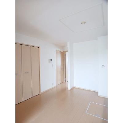 フォレスト・ガーデン 102【管理NO：1-016677201-01020】 ★家具家電は申し込み後に搬入します★の物件写真2
