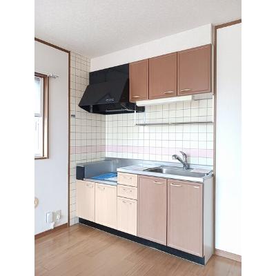 光シャトー 201【管理NO：1-010584401-02010】 ★家具家電は申し込み後に搬入します★の物件写真3