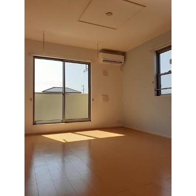 カーク　Ａ棟 204【管理NO：1-018510301-02040】 ★家具家電は申し込み後に搬入します★ ★2026年10月中旬入居可能★の物件写真2