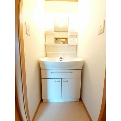 apartment 石川県加賀市山中温泉長谷田町ロ３１１ 

↓地図はこちらから