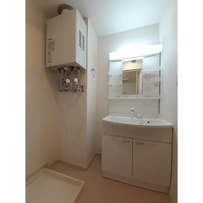 apartment 北海道室蘭市舟見町２丁目３番３号 

↓地図はこちらから