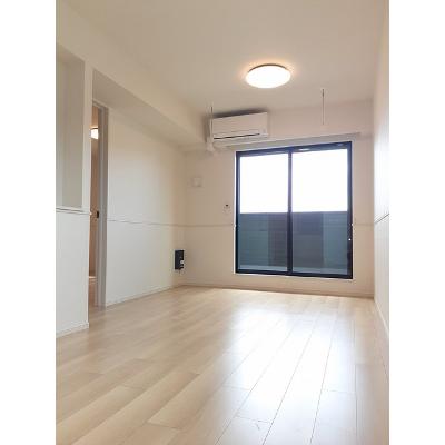 メゾン　ド　シャン 201【管理NO：1-026733101-02010】 ★家具家電は申し込み後に搬入します★ ★2026年11月中旬入居可能★の物件写真2
