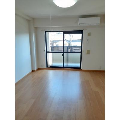 アンソレイエ 207【管理NO：1-013641001-02060】 ★家具家電は申し込み後に搬入します★ ★2026年08月下旬入居可能★の物件写真2