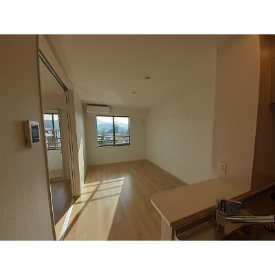 クラール 204【管理NO：1-026099601-02040】 ★家具家電は申し込み後に搬入します★ ★2026年08月中旬入居可能★の物件写真2