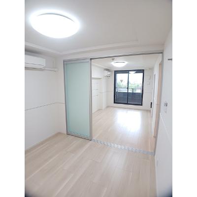 コンコルディア 404【管理NO：1-026235301-04040】 ★家具家電は申し込み後に搬入します★の物件写真2