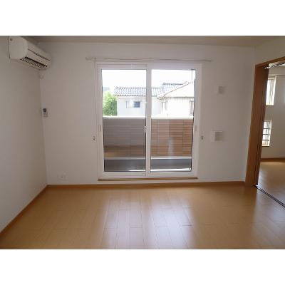サンフラワー 202【管理NO：1-014618601-02020】 ★家具家電は申し込み後に搬入します★ ★2026年09月上旬入居可能★の物件写真2
