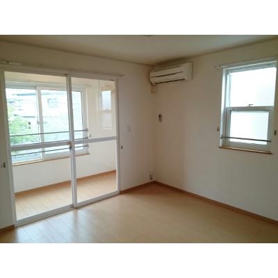 オリーブＧ 201【管理NO：1-014615907-02010】 ★家具家電は申し込み後に搬入します★ ★2026年09月中旬入居可能★の物件写真2
