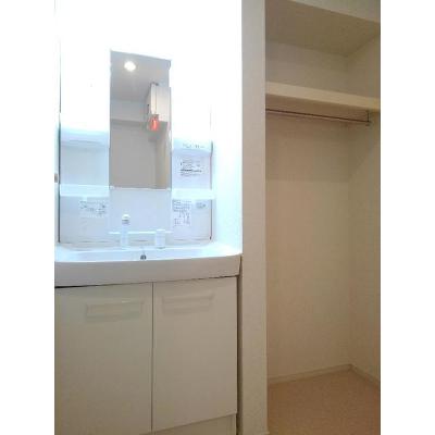 apartment 石川県加賀市動橋町ヨ６８ 

↓地図はこちらから