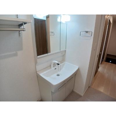 ゴールド　ティアラ 202【管理NO：1-028389201-02020】 ★家具家電は申し込み後に搬入します★の物件写真6