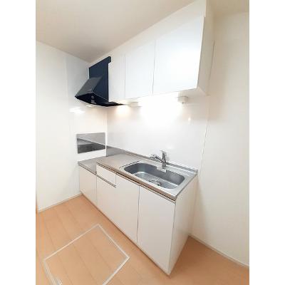 カサ・バトリョ 103【管理NO：1-021027302-01030】 ★家具家電は申し込み後に搬入します★ ★2026年09月中旬入居可能★の物件写真3