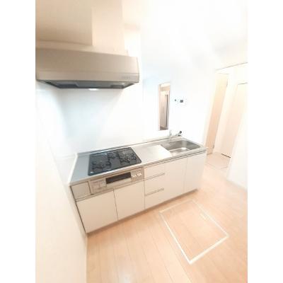 プランタンノール 102【管理NO：1-025294402-01020】 ★家具家電は申し込み後に搬入します★ ★2026年09月上旬入居可能★の物件写真3