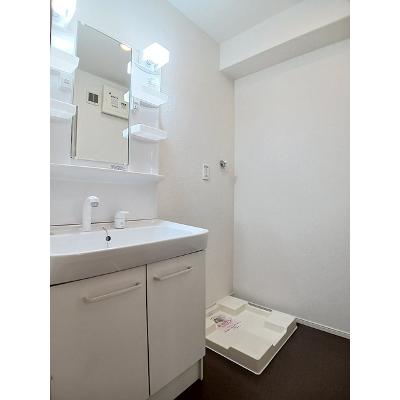 apartment 〒108-0075　東京都港区港南２丁目16-1