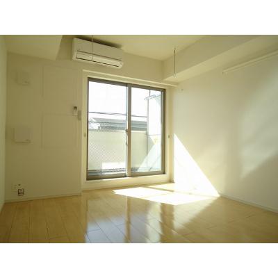 ブック　フィールドⅡ 203【管理NO：1-021288401-02030】 ★家具家電は申し込み後に搬入します★ ★2026年09月中旬入居可能★の物件写真2